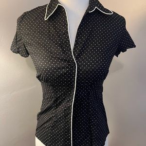 Light weight blouse. NYC. EUC.
